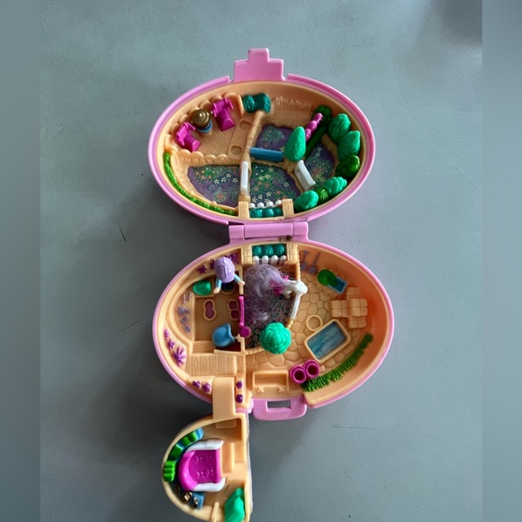 Rare complete 1995 Polly Pocket Shetland Pony Stable - Picture 2 of 4